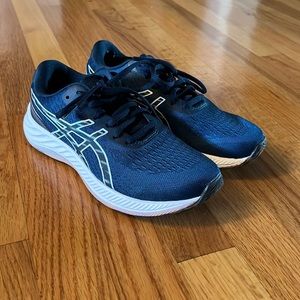 ASICS Running Shoes size 6